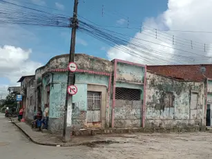Terreno Comercial à Venda