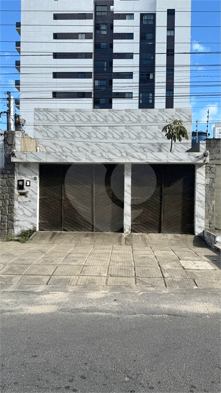Casa à venda com 3 quartos, sendo 1 suíte, em Mangabeiras, Maceió - AL