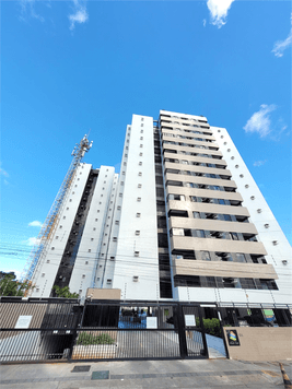 Apartamento à venda com 3 quartos no condomínio Leste Oeste