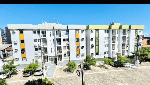 Apartamento com 3 quartos à venda no Edifício Jardim Tropical