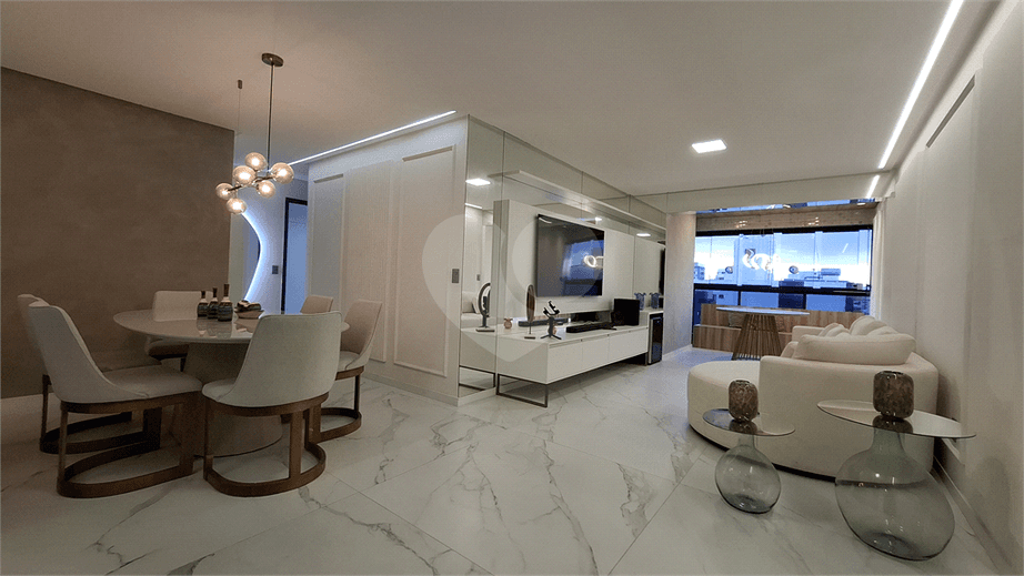 Apartamento com 3 quartos no Edifício Allure - Ponta Verde, Maceió