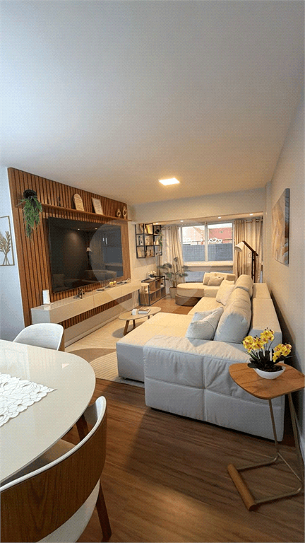 Apartamento Reformado no Ed. Passacale - Ponta Verde