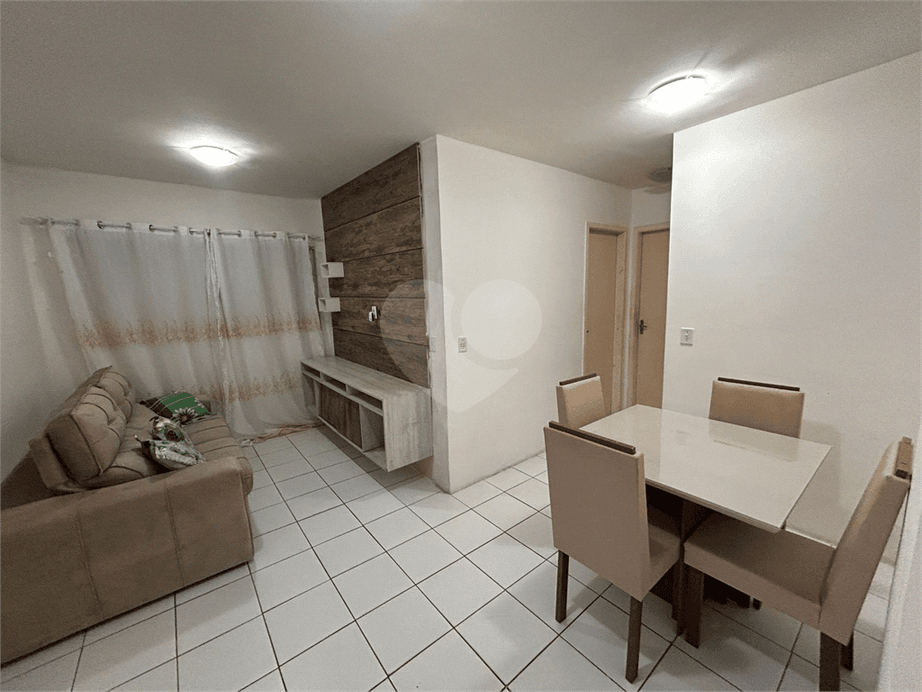 Apartamento à venda com 2 quartos no Residencial Parque Shopping