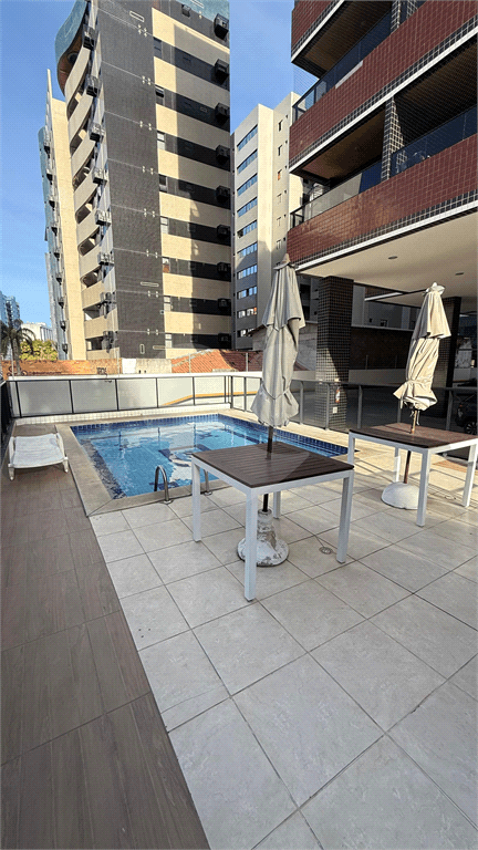 Apartamento com 4 quartos no Edifício Residencial Francisco Brennand
