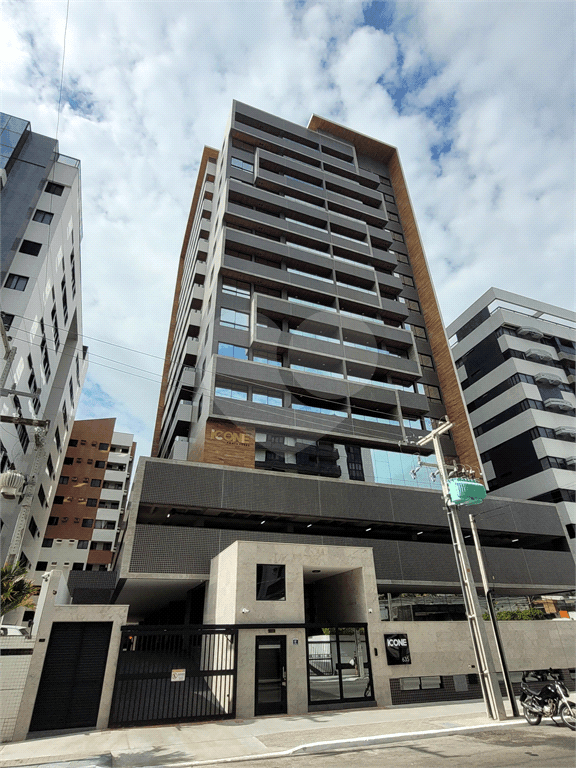 Apartamento à venda com 1 suíte no condomínio Edifício Ícone, Maceió - AL