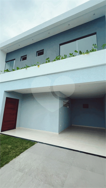 Casa Duplex Moderna à venda no Trevo Francês