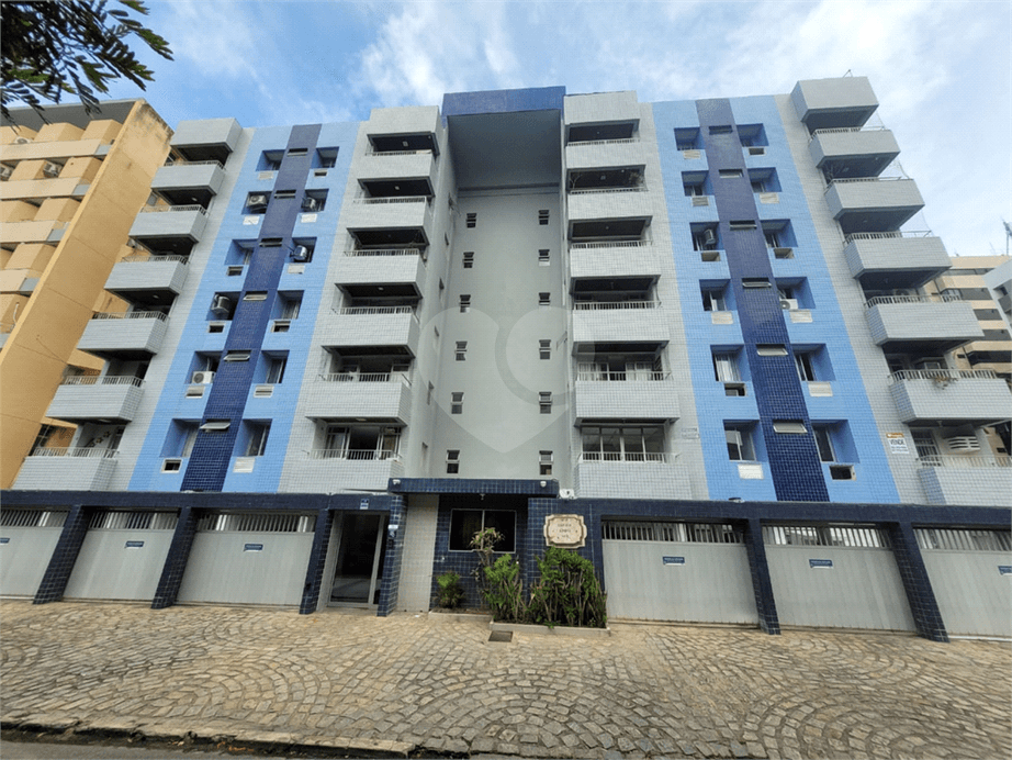 Apartamento à venda com 3 quartos no Edifício Ilhota - Ponta Verde