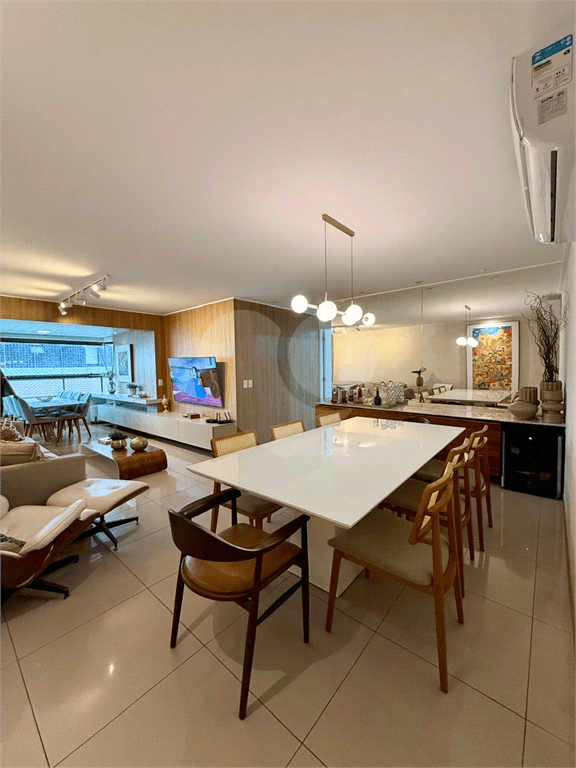 Apartamento com 3 suítes no Edf. San Gimignano - Jatiúca
