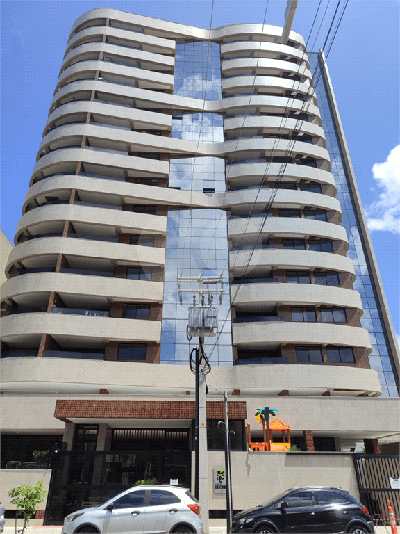 Apartamento à venda com 3 suítes no Edifício Ravenna - Ponta Verde
