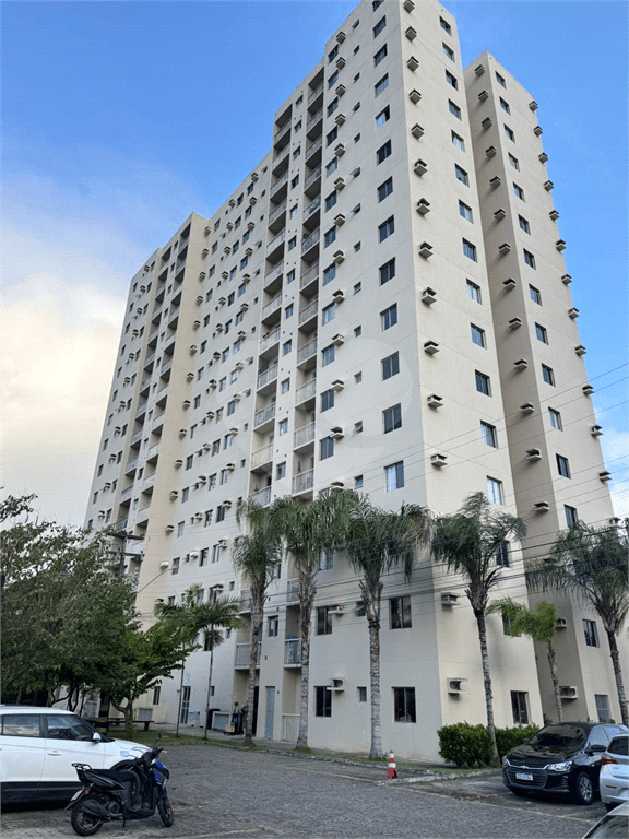 Apartamento mobiliado com 3 quartos no Residencial Parque Maceió