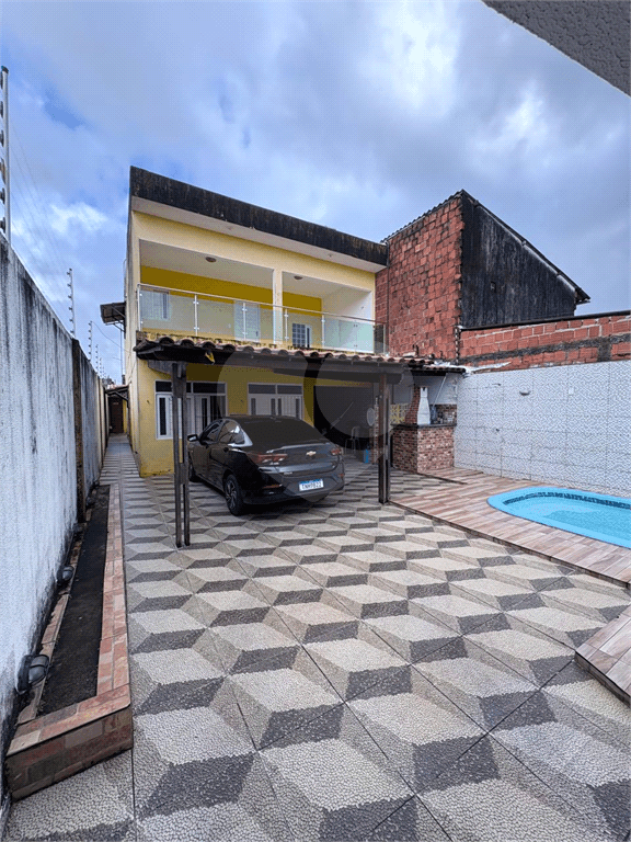 Casa em Condomínio com 3 quartos no Santa Lúcia
