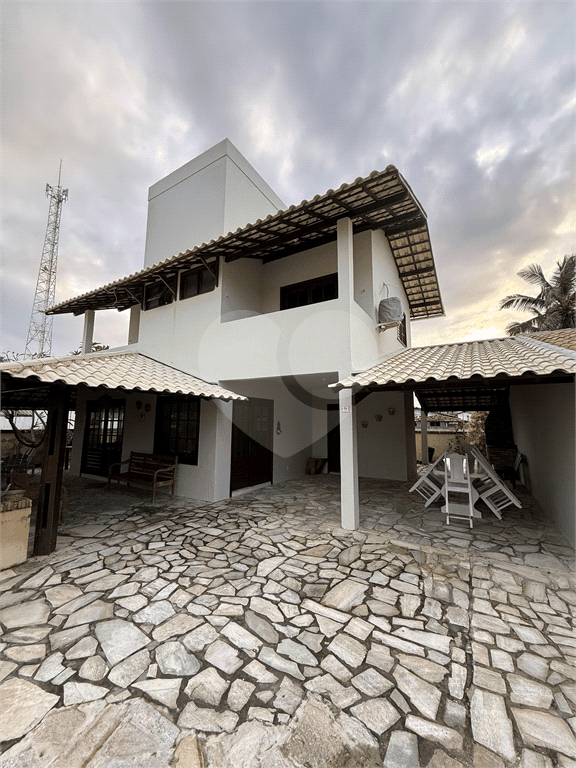 Casa à venda com 3 suítes no condomínio Village Magnolia, Barra de São Miguel - AL