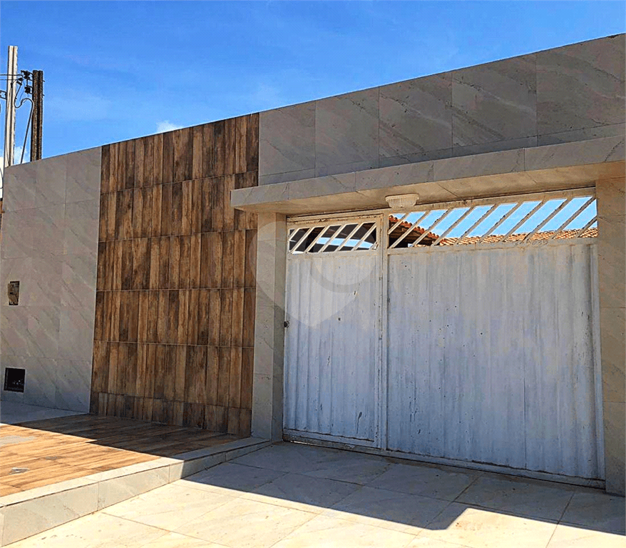 Casa à venda com 3 quartos - Centro, Barra de Santo Antônio - AL