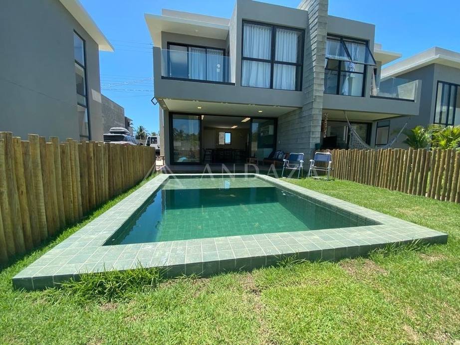Casa em Condomínio à Venda no Condomínio Oka - Praia do Marceneiro