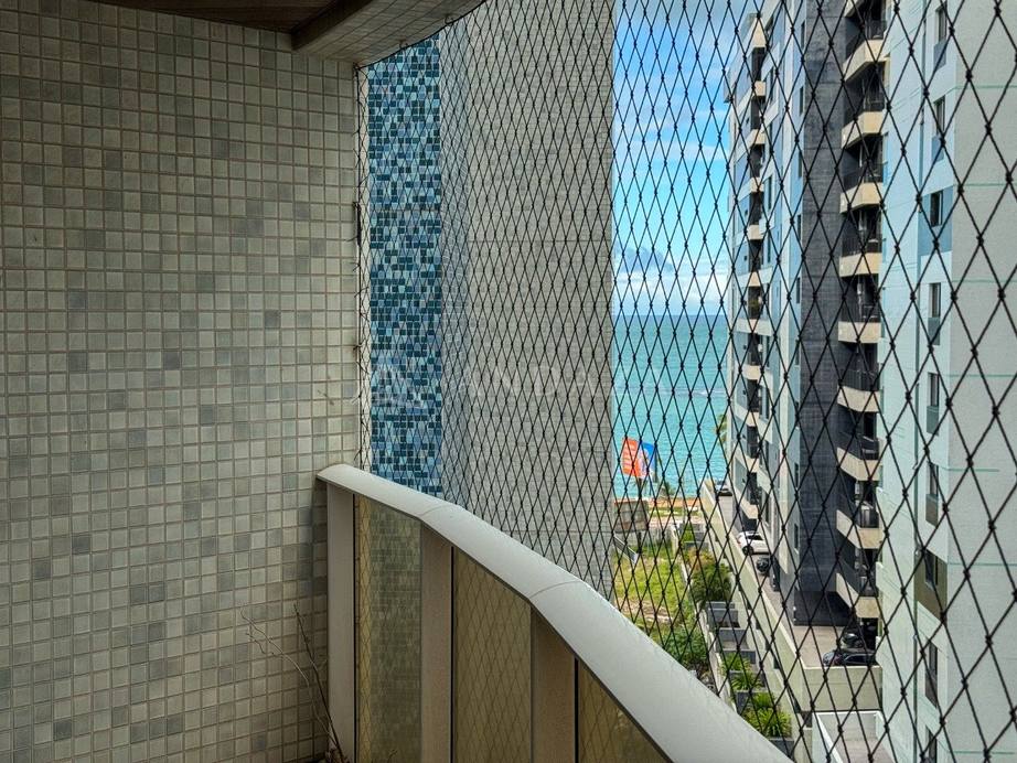 Apartamento de alto padrão à venda em Jatiúca com 4 suítes e 3 vagas