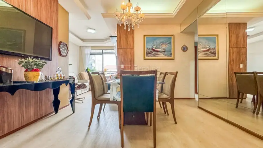 Apartamento Padrão com 3 Quartos em Ponta Verde