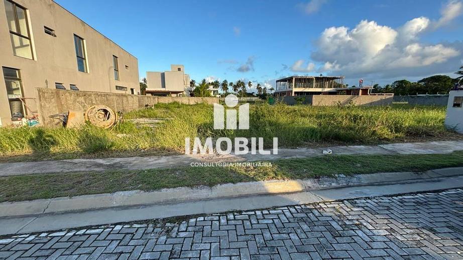 Terreno em condomínio fechado com 501 m² à venda na Barra Nova
