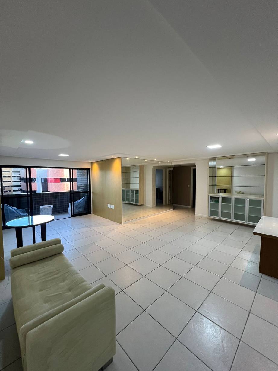 Excelente apartamento na Ponta Verde 