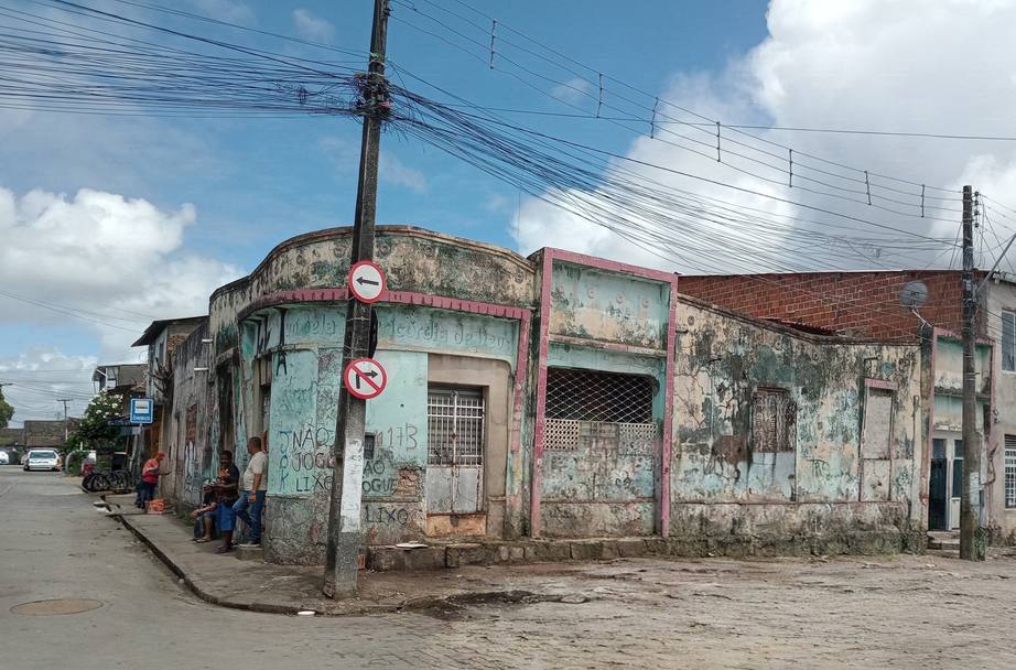 Terreno Comercial à Venda